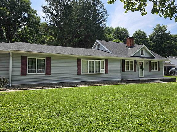 3rd image of 70 Greenbrier Dr
