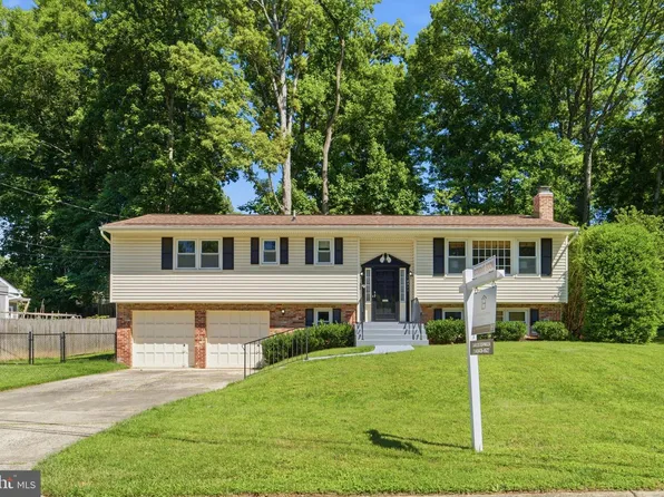 10311 Cheshire Ter, Bethesda, MD 20814