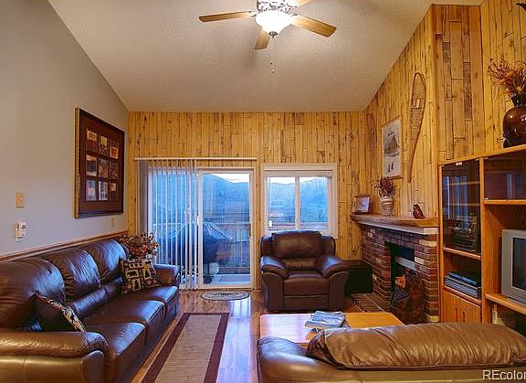 2nd image of 3025 Columbine Dr Unit 22