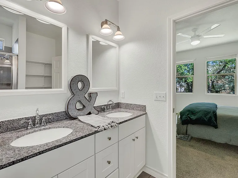 216 Mary Max Cir — Photo 9