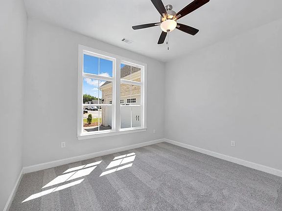 4th image of 16535 Hamilton Pl