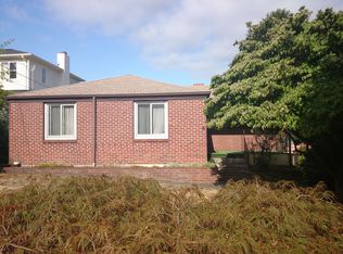 3037 12th Ave W, Seattle, WA 98119