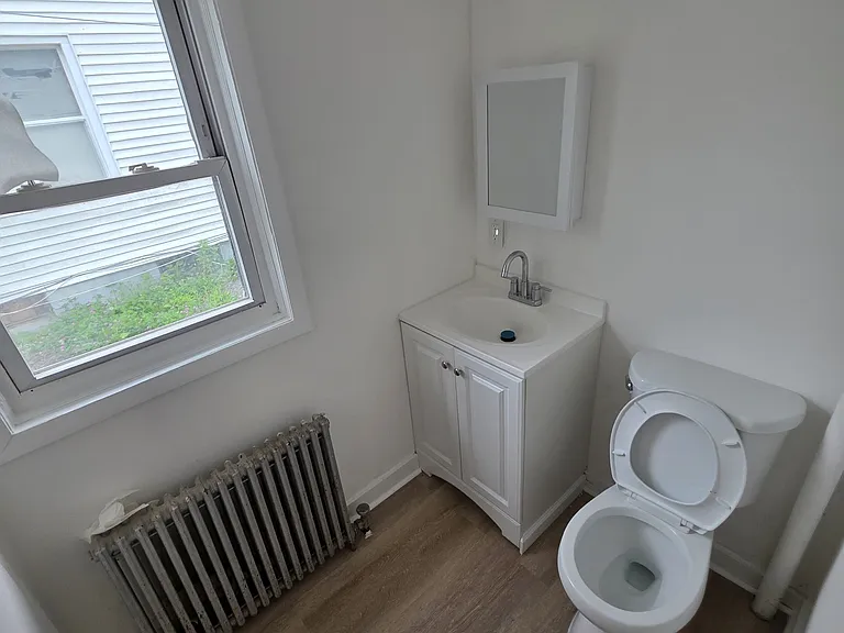 520 E Plum St — Photo 4
