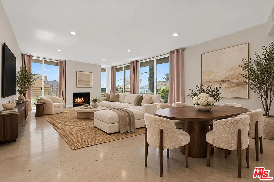2 bed, 2.0 bath, 1400 sqft, $5,200 — Photo 2