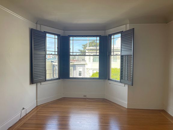 3rd image of 1375 Green St APT 10