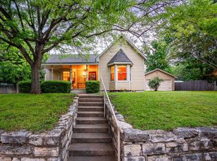 125 S Travis St, Granbury, TX 76048