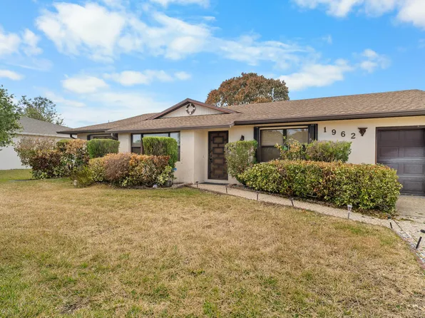 1962 SW Libra Lane, Port St Lucie, FL 34984