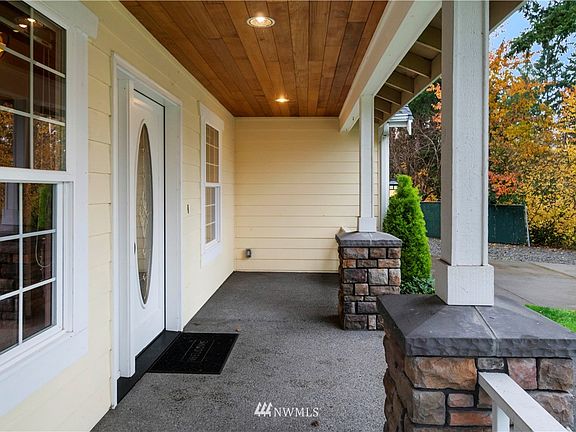 4th image of 17240 10th Ave S