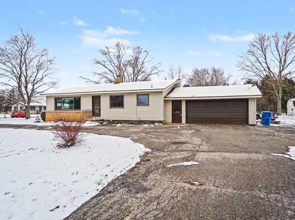 1607 Elm St, Otsego, MI 49078