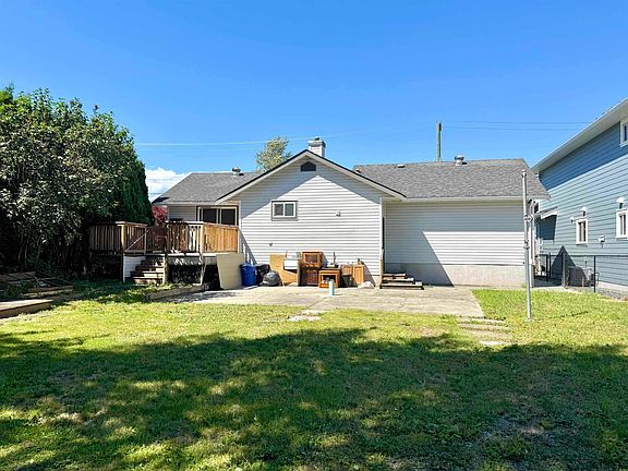 3rd image of 46382 Stevenson Rd