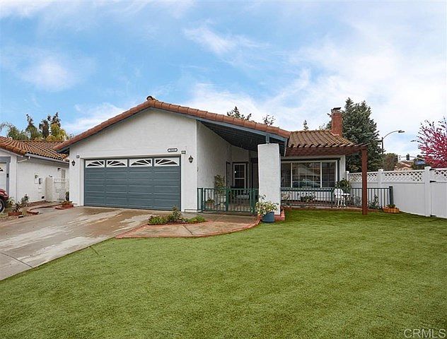 1st image of 9410 Calle Del Lago