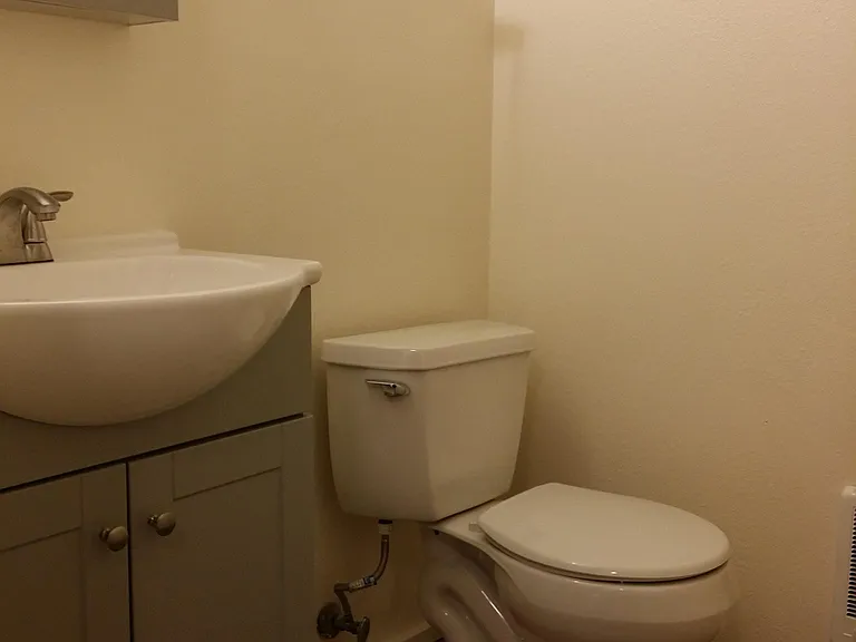 1045 S Jasper St #B — Photo 4