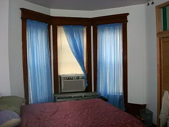 Rented by Kirsten Syrett, Lreb