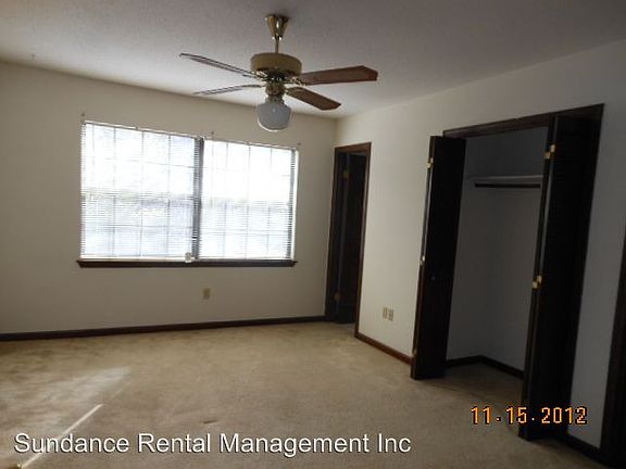 4th image of 222 Cloverdale Blvd Unit D