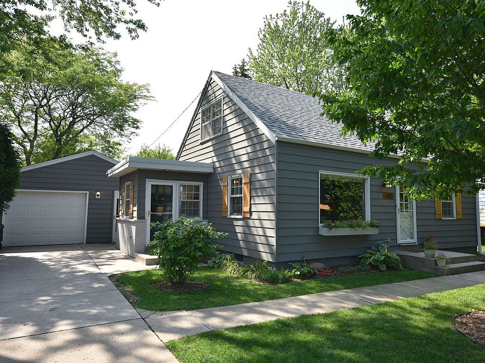 1st image of 4221 N 94th St