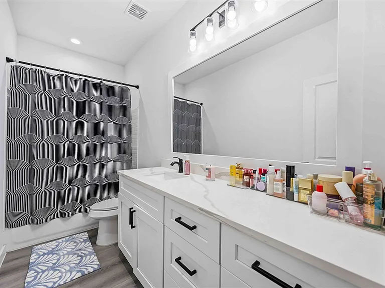 8614 Peachtree St #A — Photo 3