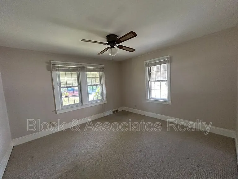 110 Oakland Ave — Photo 6