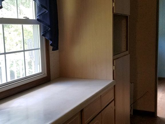 Pedestal cabinets and Pantry
