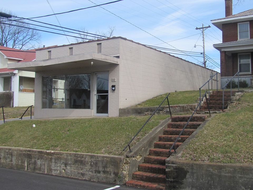 1st image of 110 N. Court St.