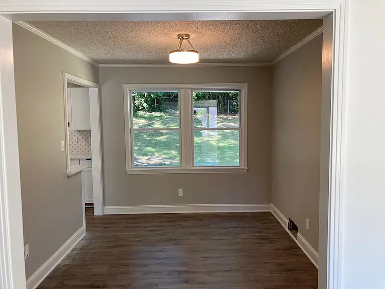 7620 High Dr — Photo 9