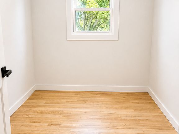 5th image of 1742 Boston Post Rd APT 5B