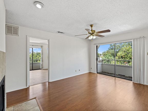 5th image of 3115 Helms St APT 212