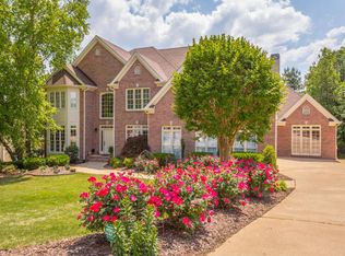 2151 Bay Pointe Dr, Hixson, TN 37343