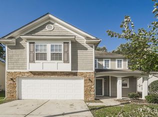 2732 Markham Woods Ct, Charlotte, NC 28214