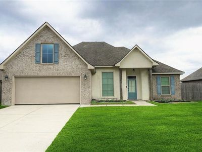 751 Red Pine Dr, Ponchatoula, LA, 70454