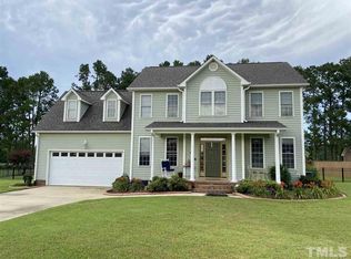 160 Adams Pointe Ct, Angier, NC 27501