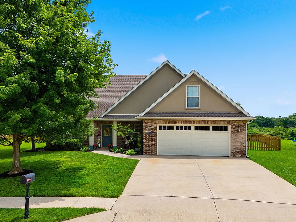1st image of 4 Lexibelle Dr