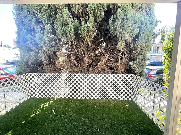 3rd image of 7911 Blackburn Ave APT 5