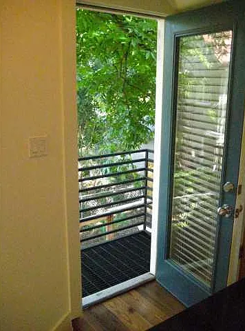 4517 Shoalwood Ave #B — Photo 2