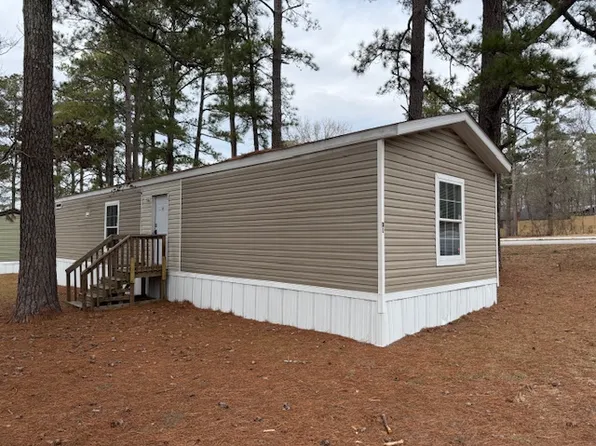 10001 Garners Ferry Rd, Eastover, SC