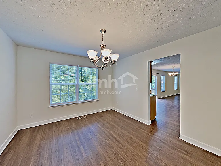 114 Judson Dr — Photo 7