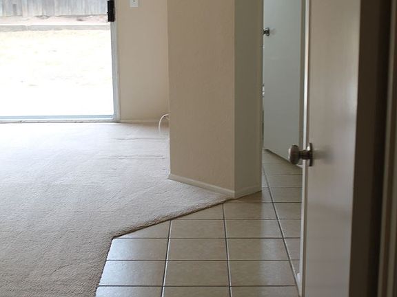 4th image of 15152 Norton Ln