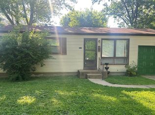 9710 Calumet Dr, Saint Louis, MO 63137