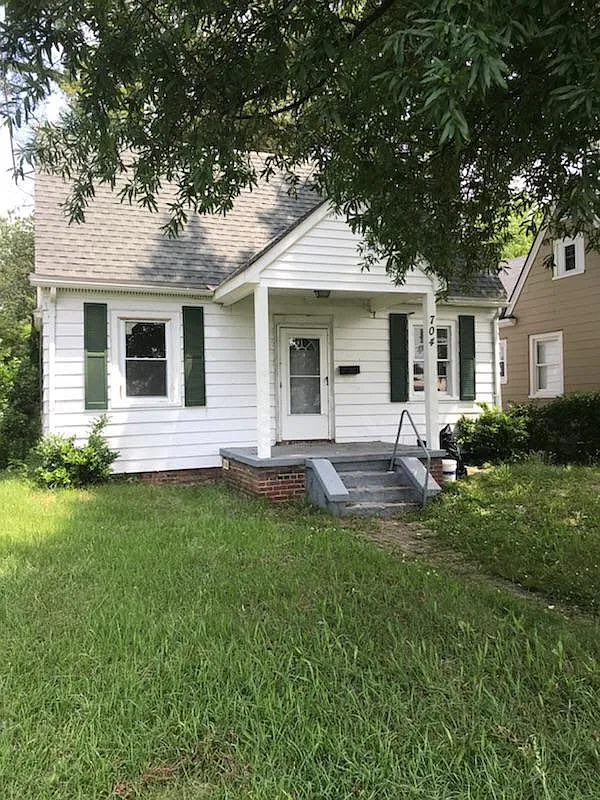 704 E Brookland Park Blvd — Photo 1