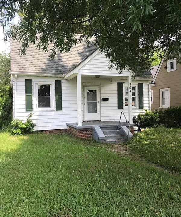 704 E Brookland Park Blvd