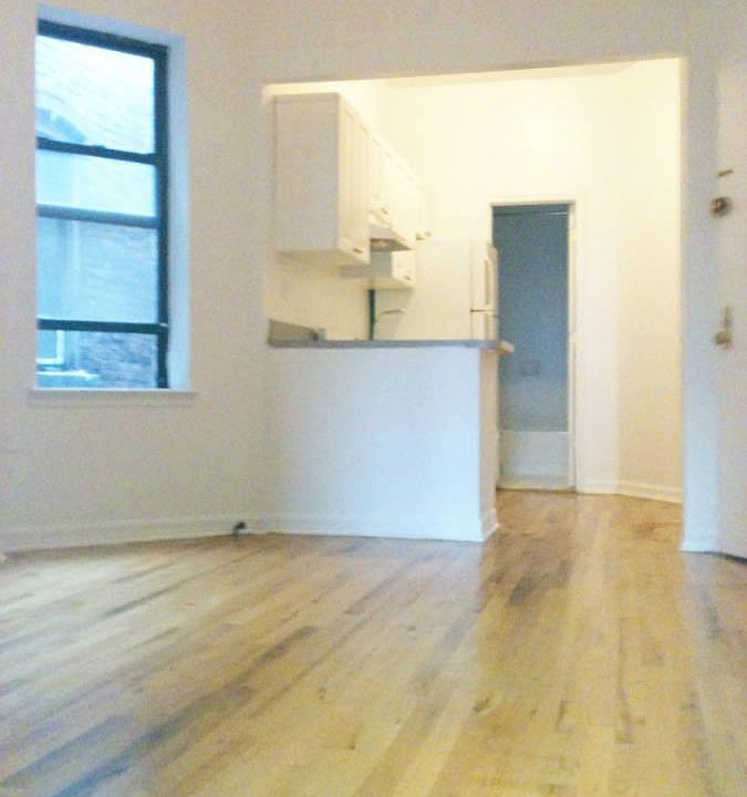 1st image of 318 W 49th St APT 3RW