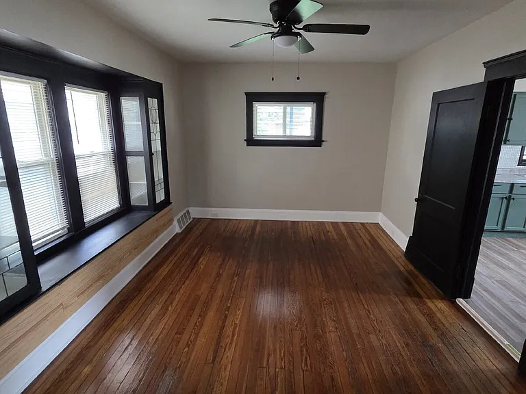 3622 Cecilia Ave — Photo 3