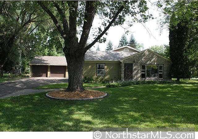 1st image of 699 Berwood Avenue