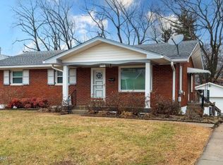 6903 Shareith Dr, Louisville, KY 40228