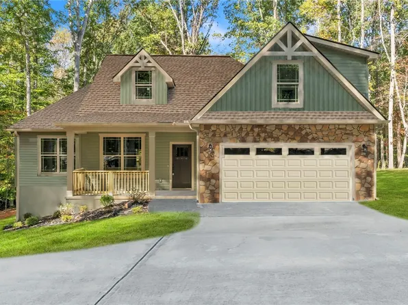 105 Circle Dr, Townville, SC 29689