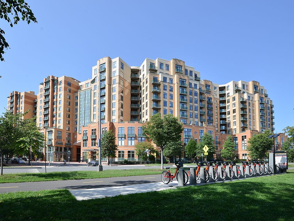 Shirlington Village Condominium