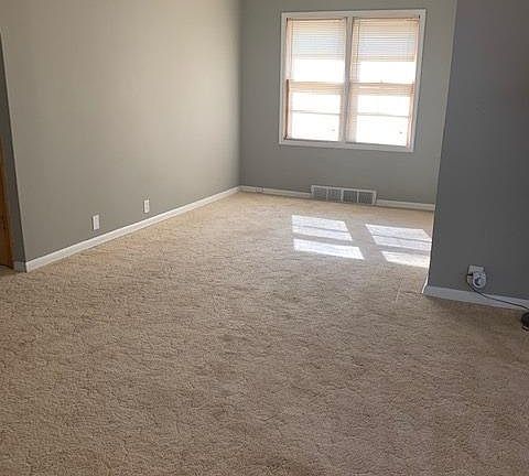 2nd image of 201 S Freeborn St