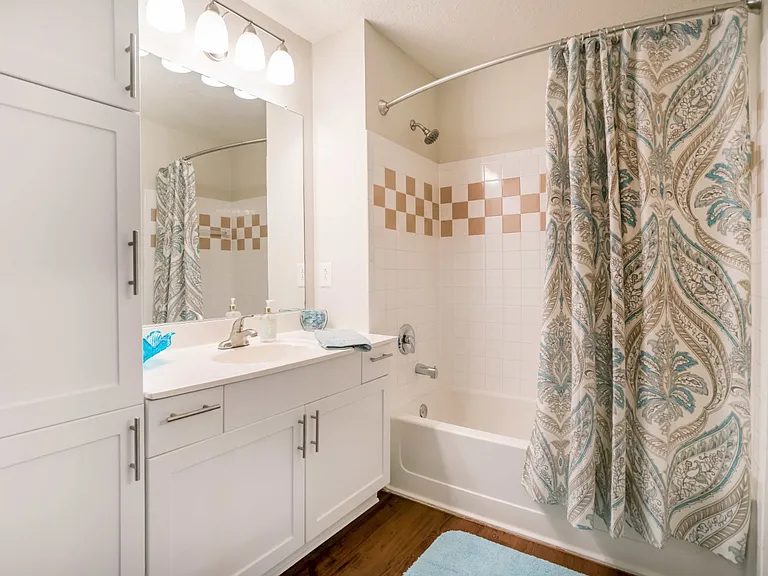 Willow Grove Apartment Homes — Photo 13