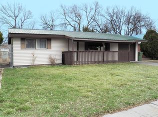 1735 Dennis St, Blackfoot, ID 83221