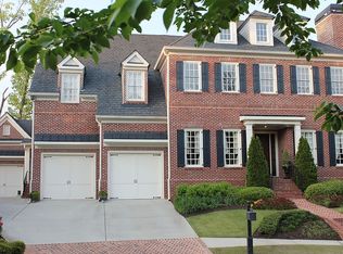 290 Trimble Crest Dr, Sandy Springs, GA 30342