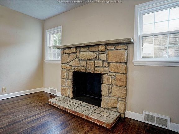 5th image of 6507 Roosevelt Ave